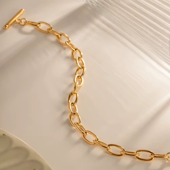 18K Gold Plated Chain Bracelet - Picture 4 of 6